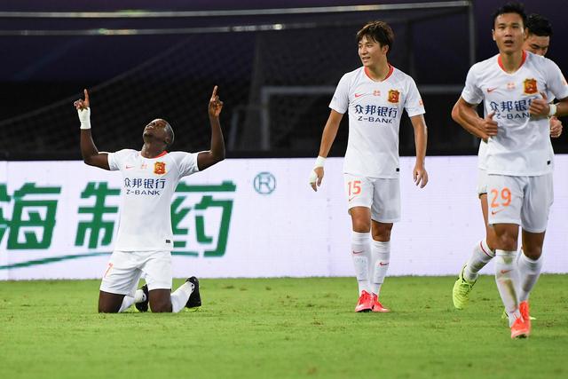 湖人旧将签约新疆男篮 曾与科比书豪做过队友